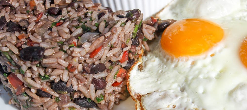 gallo pinto with fried eggs shambala restaurant extra
 - Costa Rica