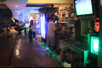        lazy mon bar 
  - Costa Rica