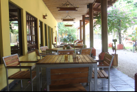        luv burger front patio 
  - Costa Rica