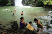        posa azul waterfall locals 
  - Costa Rica