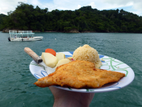        sunset sails catamaran lunch 
  - Costa Rica